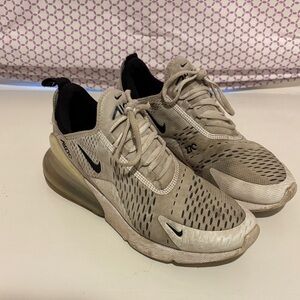 Nike Air Max 270 Sneakers